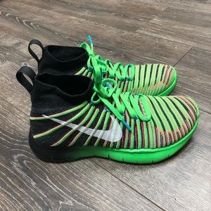 Nike Free Train Force Fly Sneakers